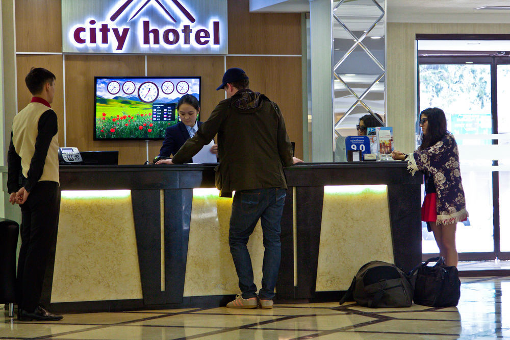 City Hotel Bisjkek Eksteriør bilde